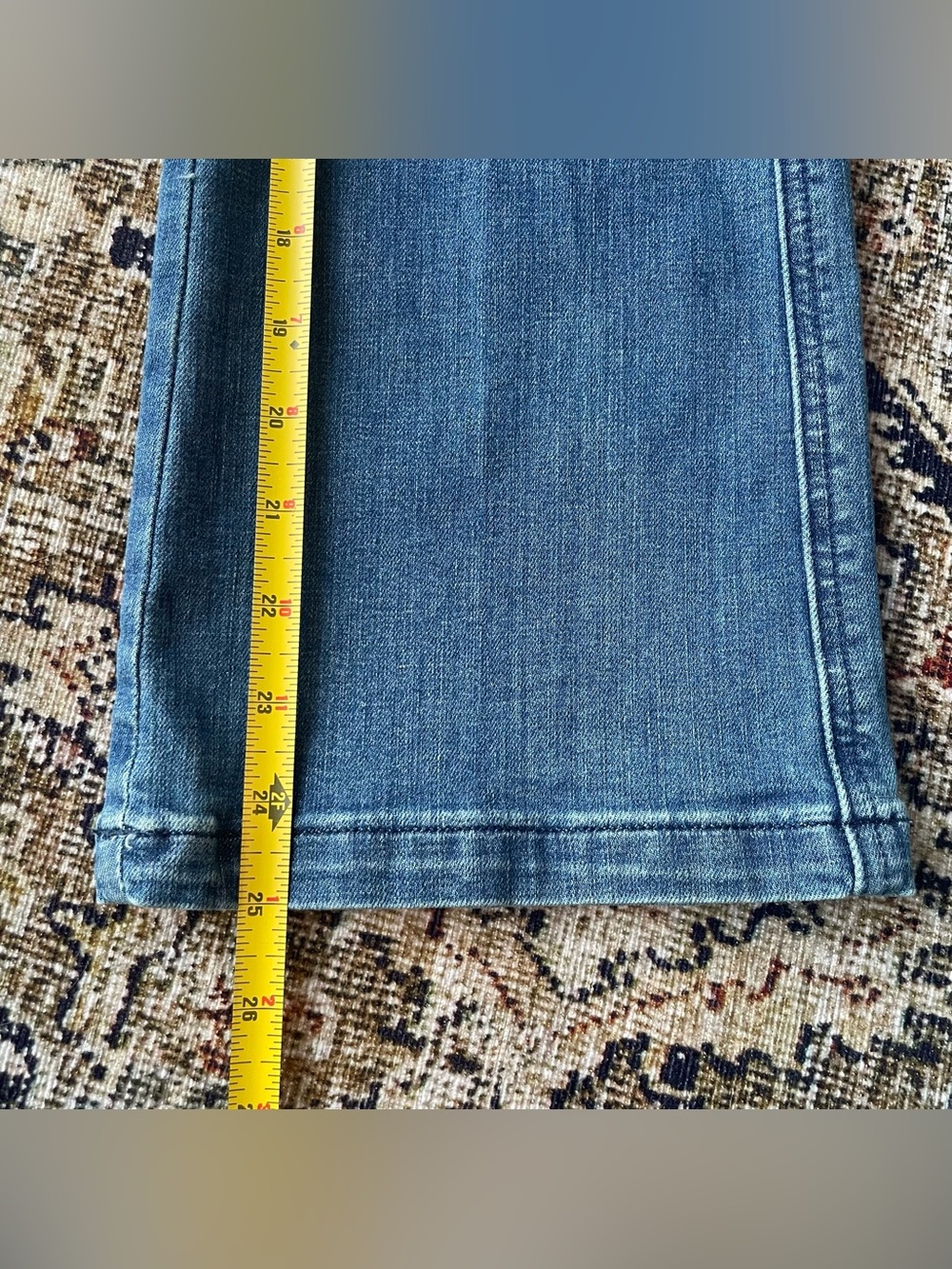 SPANX Denim Cropped Kick Flare Jeans Pull On Stretch Womens Small Petite S P SP - Picture 6 of 8